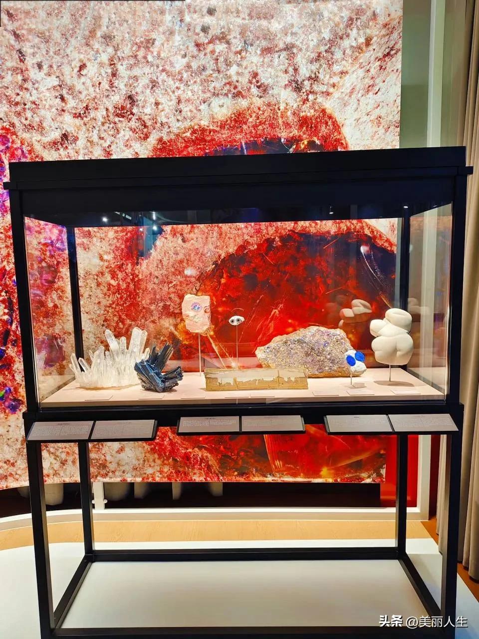梵克雅宝矿石奇珍展|地球亿万年的浪漫🪐🔮