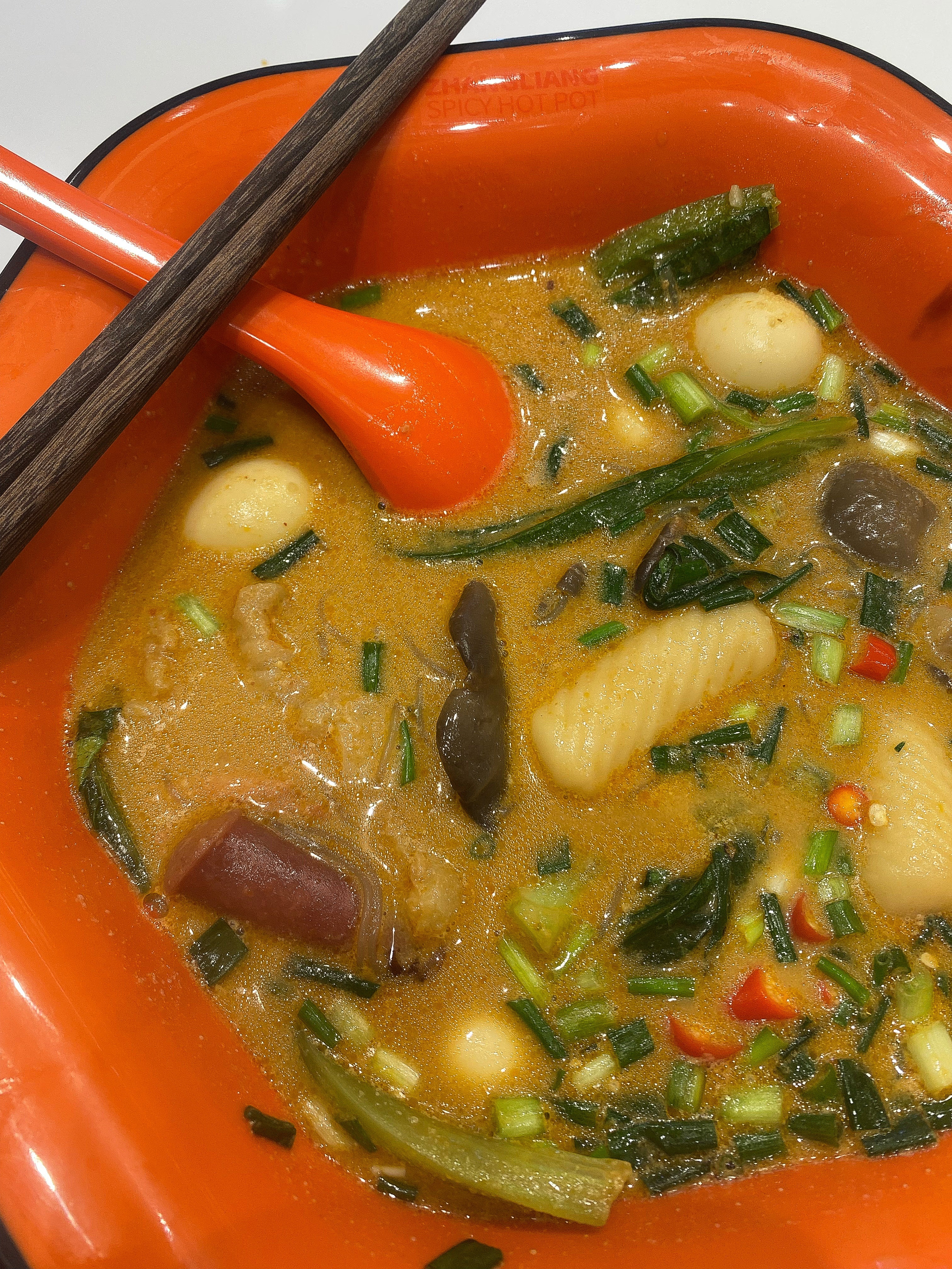 【过劳肥】这个词儿的确是有原因的…加班到这个点儿 到家楼底下….我决定给自己安排