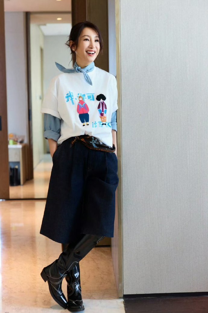 秦海璐亲手把自己重新养了一遍 她曾是谁的妻子、谁的母亲，唯独忘了自己是谁。秦海璐