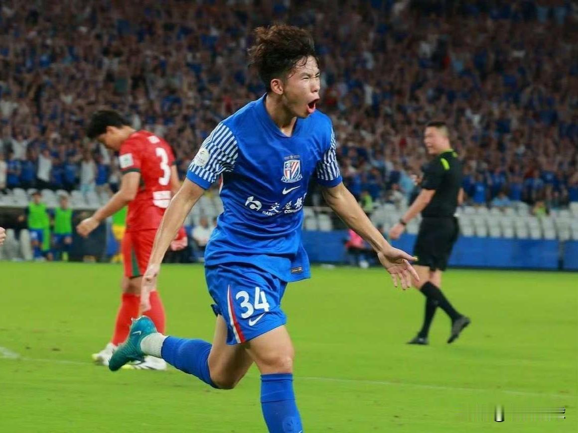 中超绯闻转会---刘诚宇…近日有消息说中超球队有意租借上海申花年轻的中锋刘诚宇，