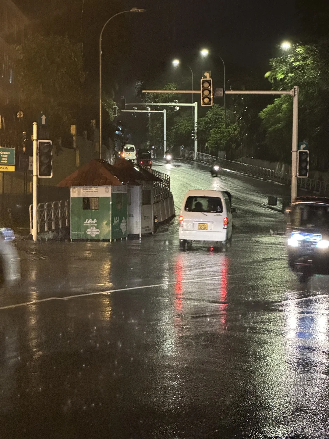 斯里兰卡哪里没下雨啊啊啊啊啊