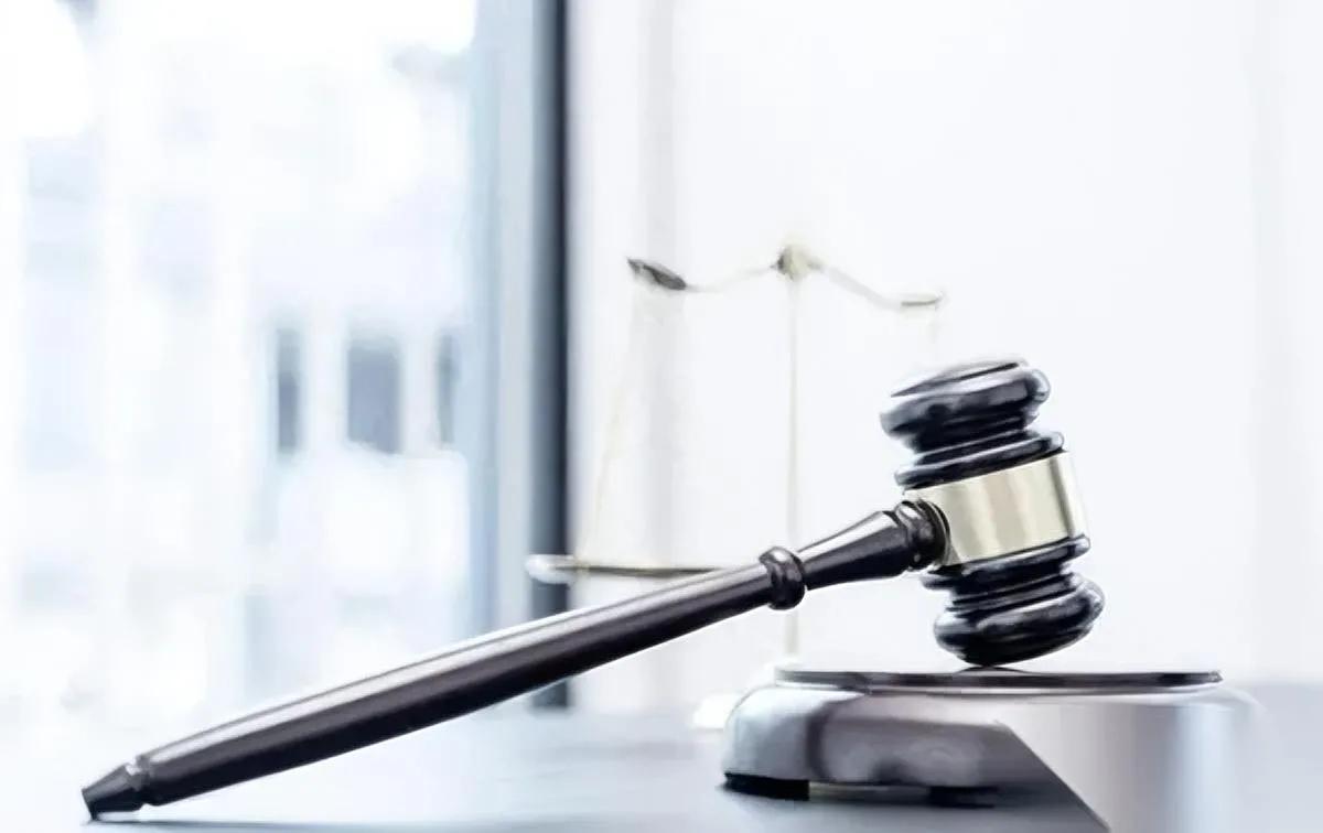 喝酒喝出人命

还牵出这种事

最后只有他要接着赔钱？

林某和李某、祁某、张某