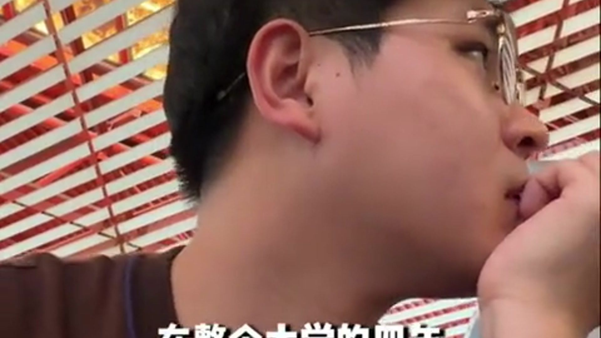 “AI是未来必备的技能在线美术教育老师戳破35岁危机原因真相