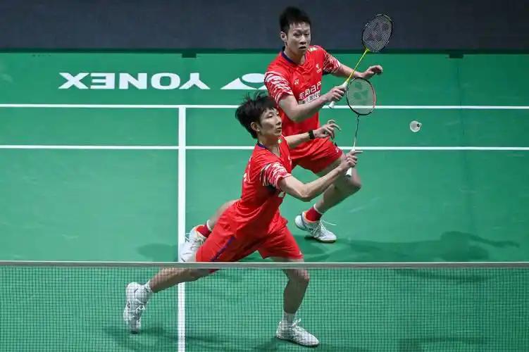 黄荻/任翔宇挺进男双16强！
刚刚结束的一场2026印度羽毛球公开赛男双首轮比赛