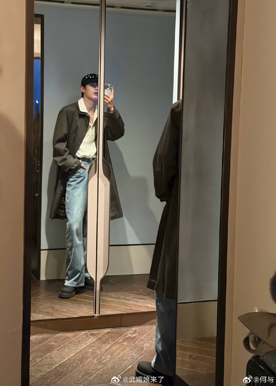 何与发来的威尼斯明信片，美景和帅哥