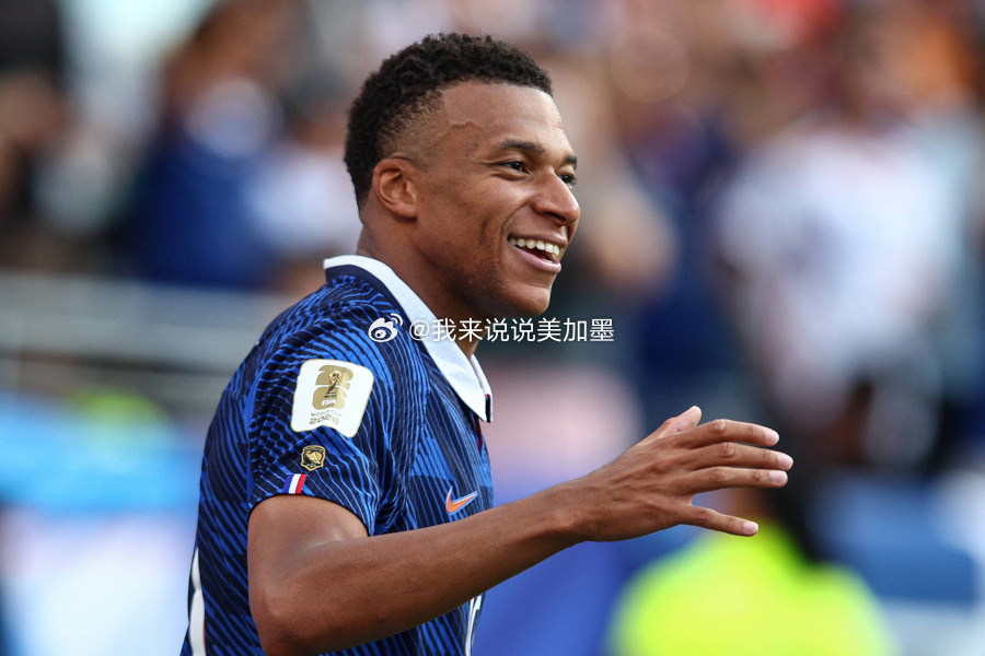 ⚽️【世界杯战报 3-0横扫！姆巴佩18场18球封神，法国强势挺进16强🔥】更