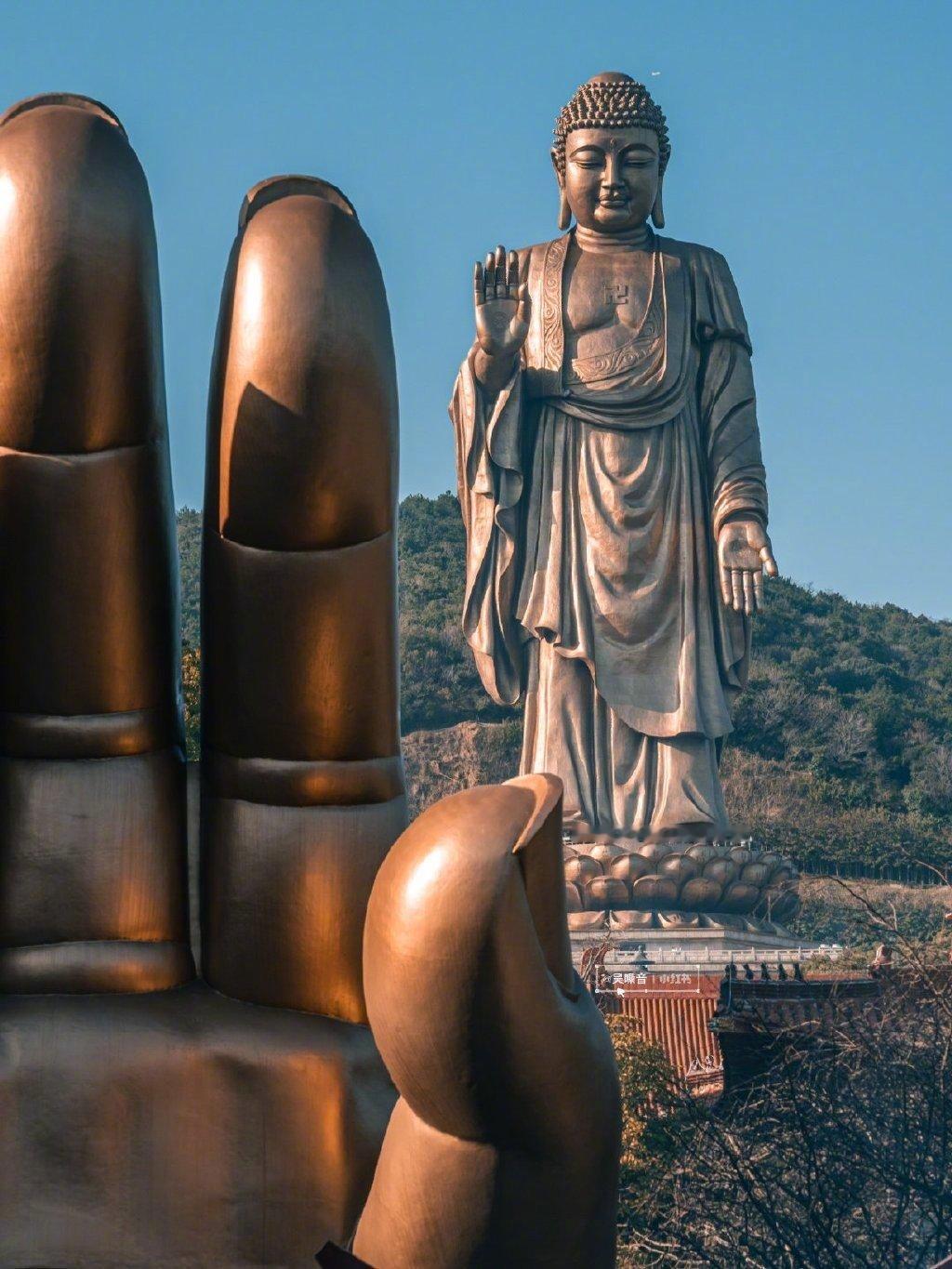 佛祖灵佑每一位有缘人，时来运转，灾厄不侵，平安顺利。 ​​​