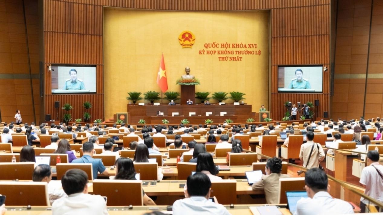 越南加速废除死刑“与国际接轨”。
给罪犯判死刑太容易，受害者妻儿谁养才是重点！