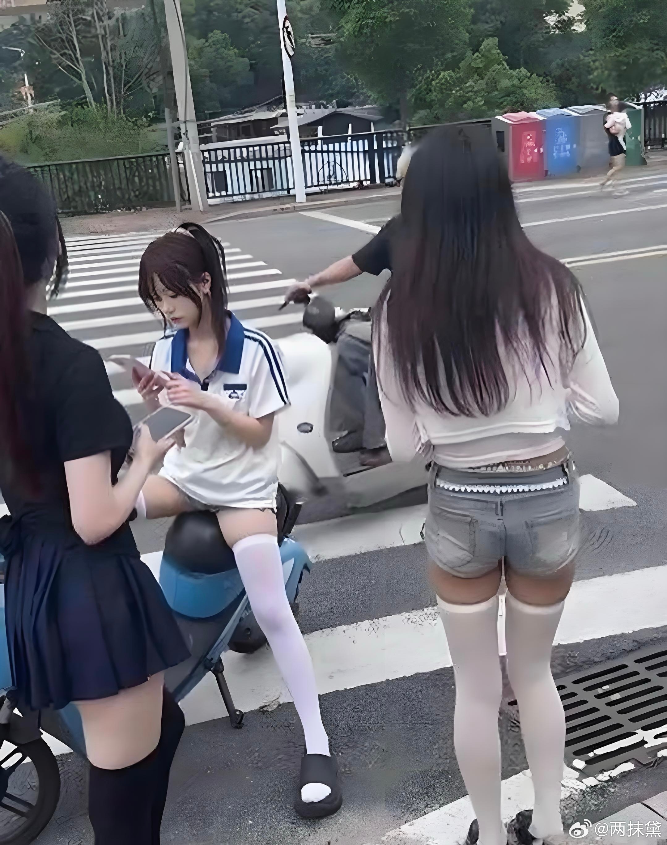 这就是黄毛的魅力 