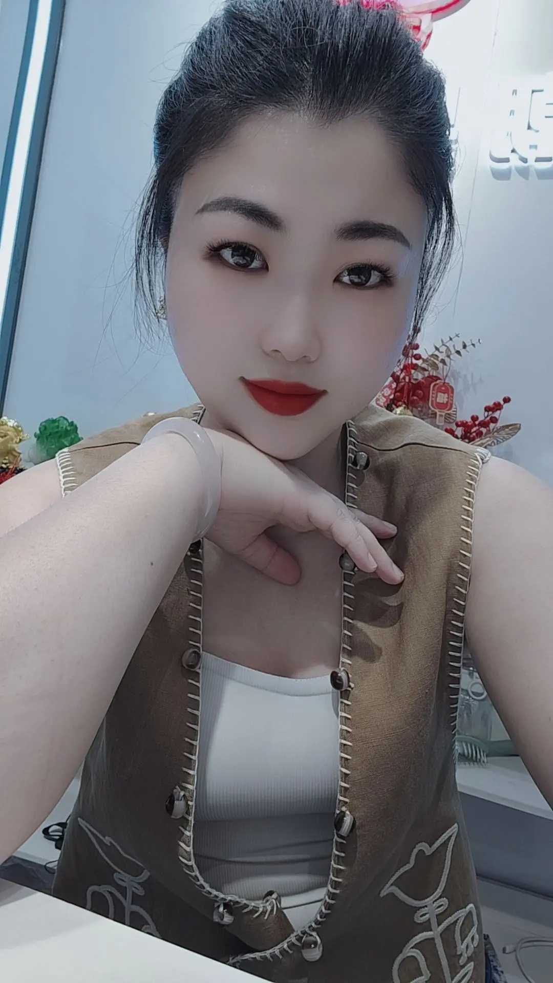 卖男装的小姐姐上线啦
