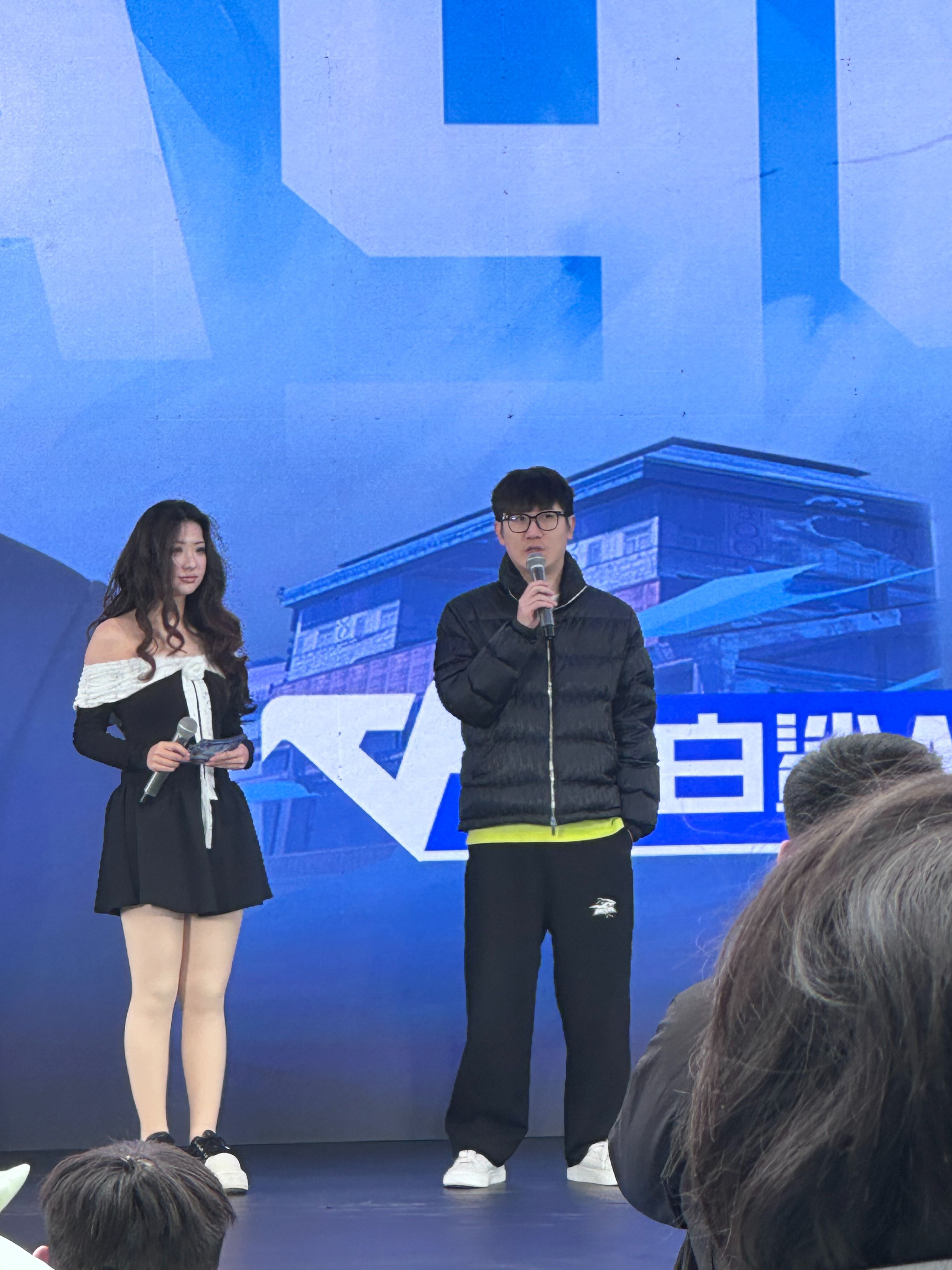 上号B点集合2025CFS世界总决赛人在黑色城镇，在线等队友.jpg，真的没想到