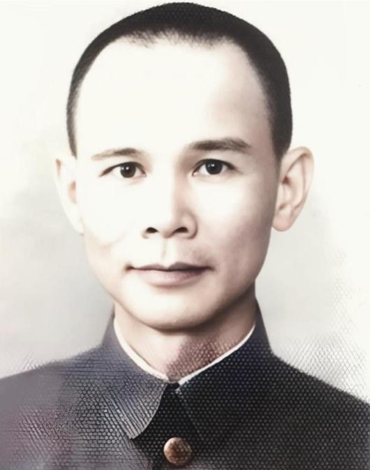 1944年长沙陷落后，蒋介石电召张德能赴渝开会，参谋长哭着拦他：去了就回不来！他