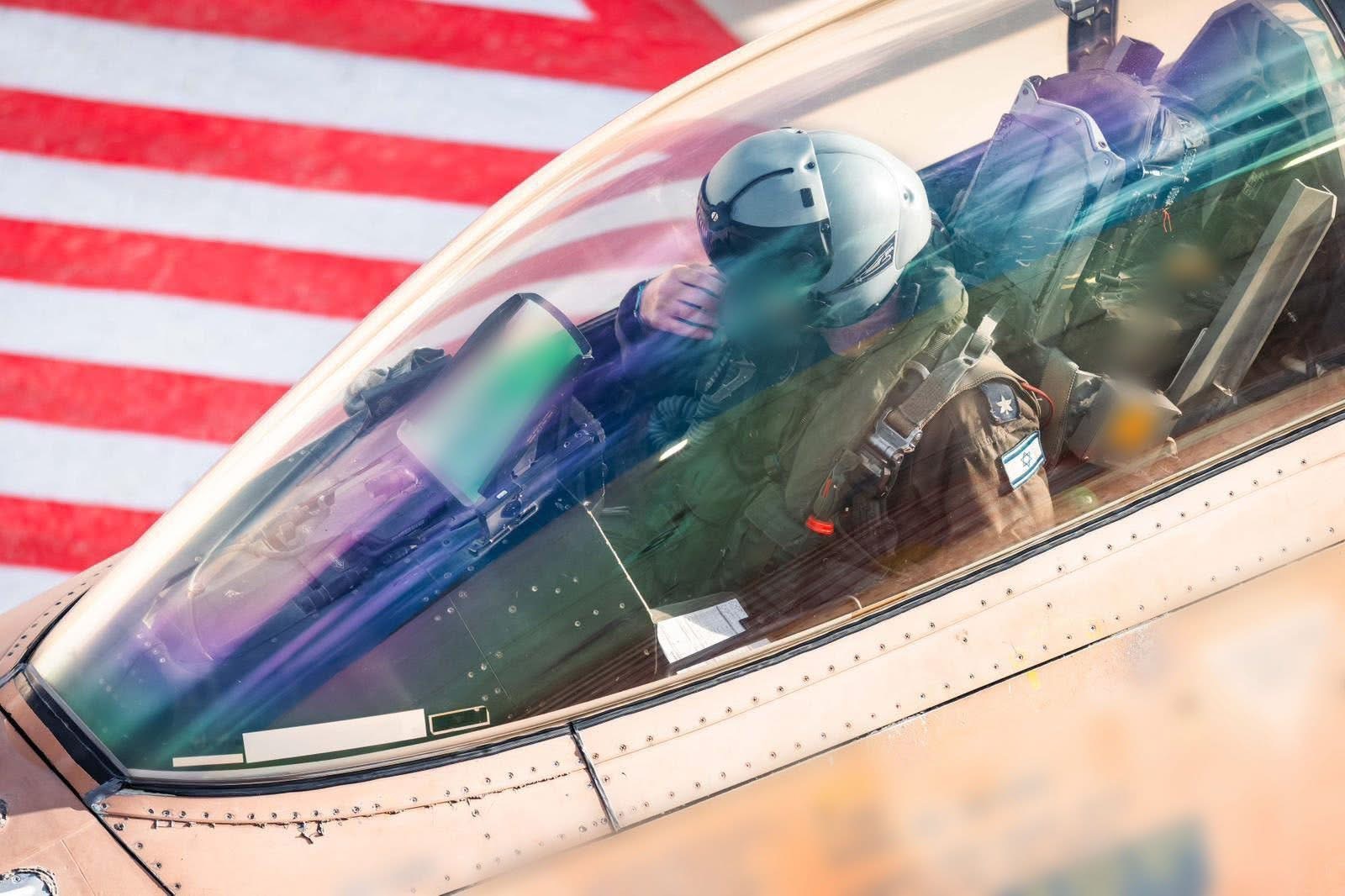 “怒吼雄狮”行动中的以色列空军（IAF）IAF官宣就喜欢放其第201“一号”中队