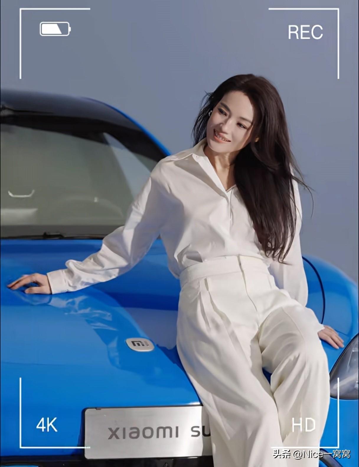 导演王晶曾说：“什么时候你觉得莫文蔚和舒淇好看了，那就说明你成熟了。”

这话当