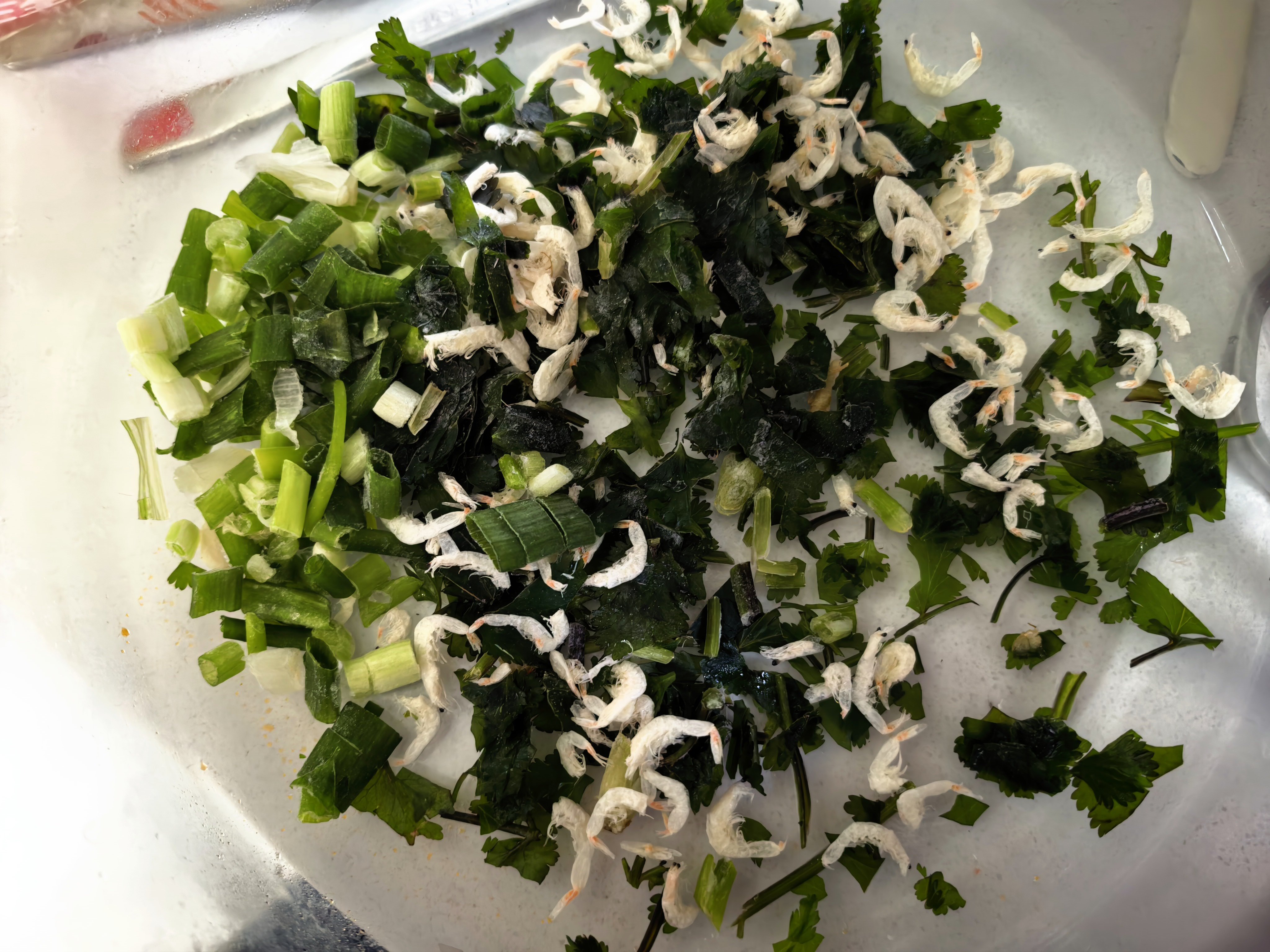 人少的或者说独居的朋友们信我！！香葱和香菜，就是芫荽冷冻起来真的就是最好用的！！