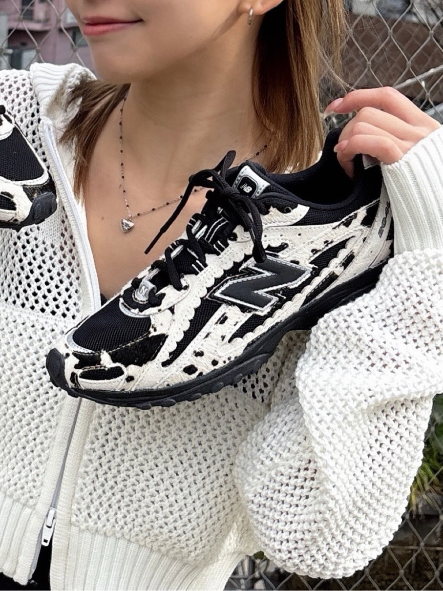 New Balance x atmos pink 204L “Cow Girl”