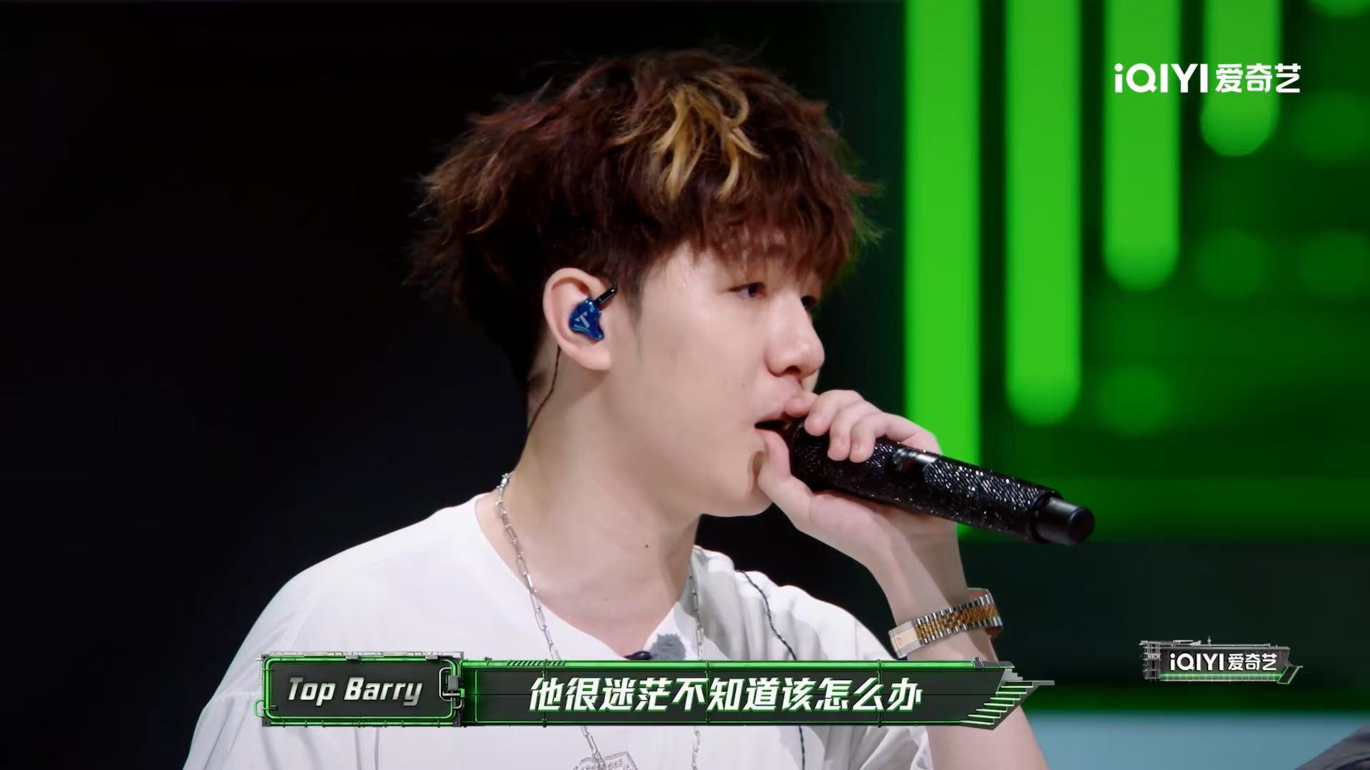 第一次见比赛帮对手的TopBarry替Rapeter怼说唱好友 可以做最激烈的对