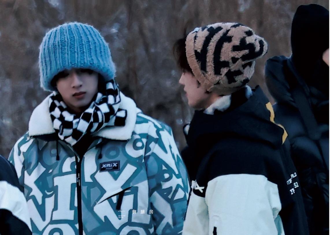 文轩 🐺🐟文轩世界第一初恋 “看到我领带了吗”“没看到啊”“这是啥”烟花升停