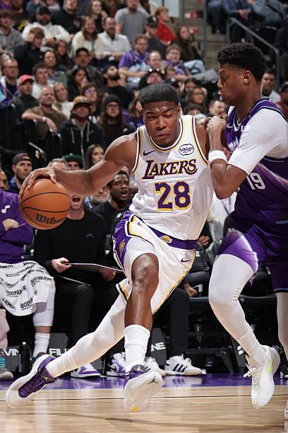 能否用胜利收官？ESPN预测明日爵士vs湖人胜率: 爵士14.8％，湖人85.2