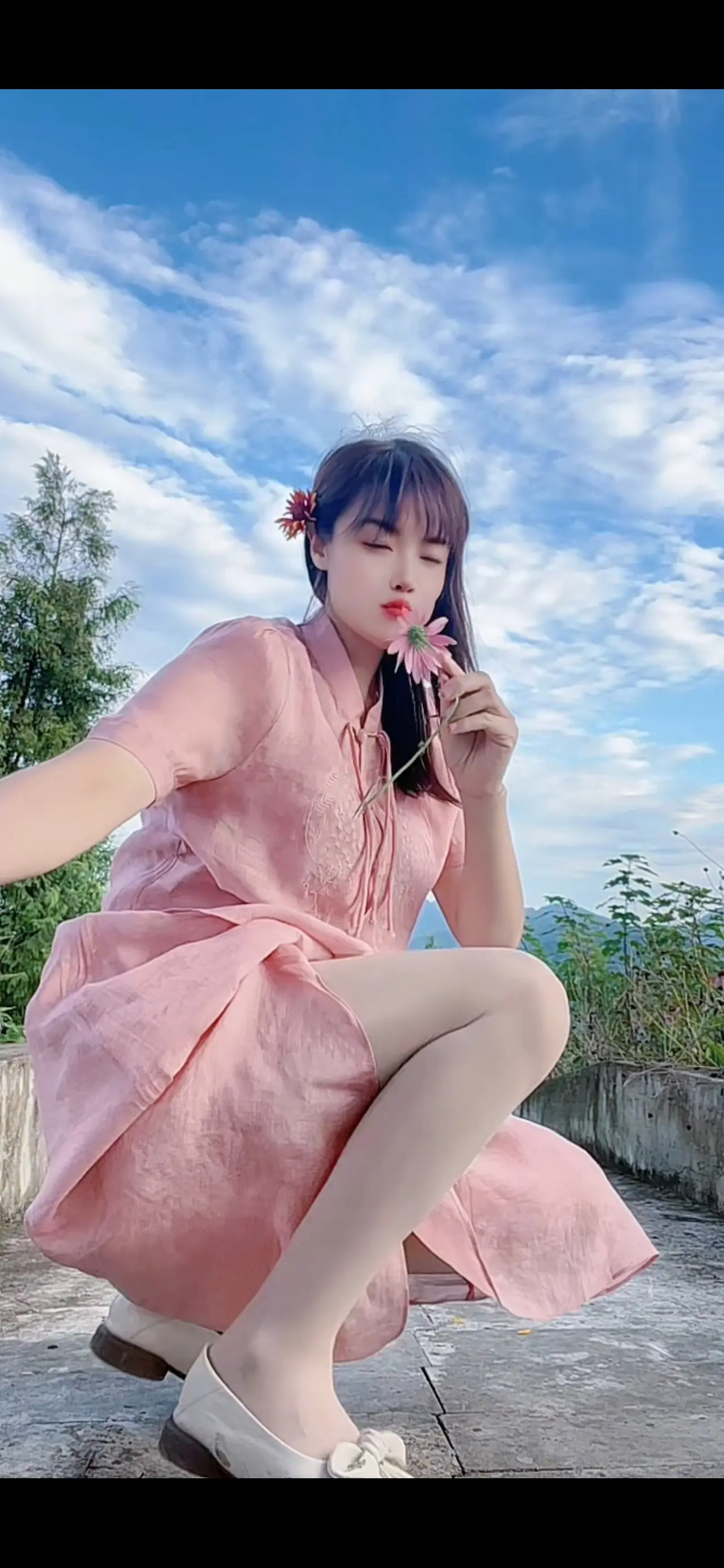 “世上🈶两样东西不能直视:一是太阳，二是人心”不被重视的每一″我都后退！