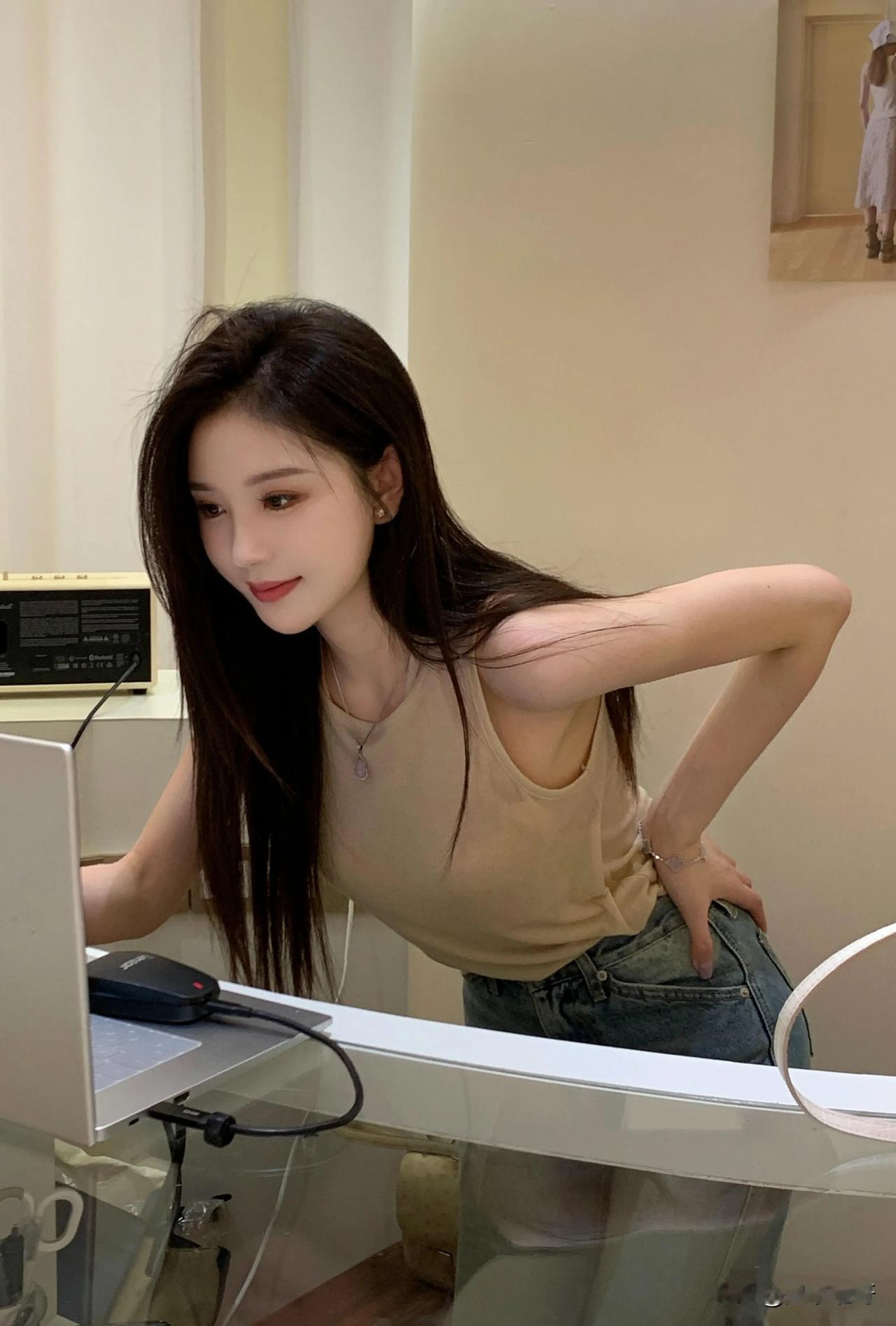 今天坐着不如站着舒服