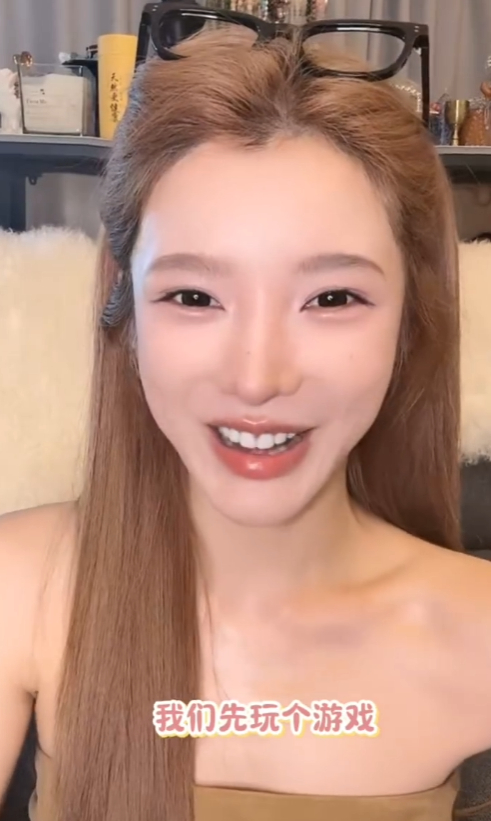 戴燕妮疑似被生日直播做局了戴燕妮的直播间总是充满了欢声笑语，即使遇到小插曲也丝毫