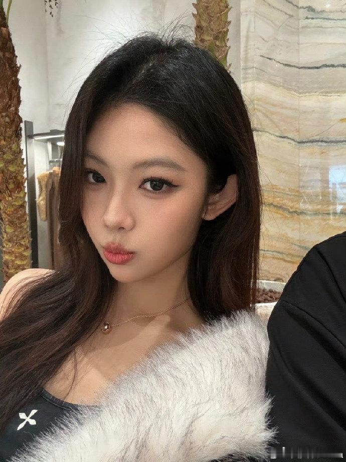 怦然心动20岁冬季学姐官宣 真想一键就拉到开播的那天，全都是我们喜欢的学姐出现简