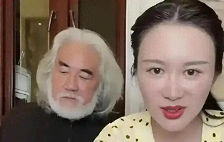 "牡丹花下死，做鬼也风流"！这回，75 岁的张纪中算是彻底闹了大笑话。
见过不少