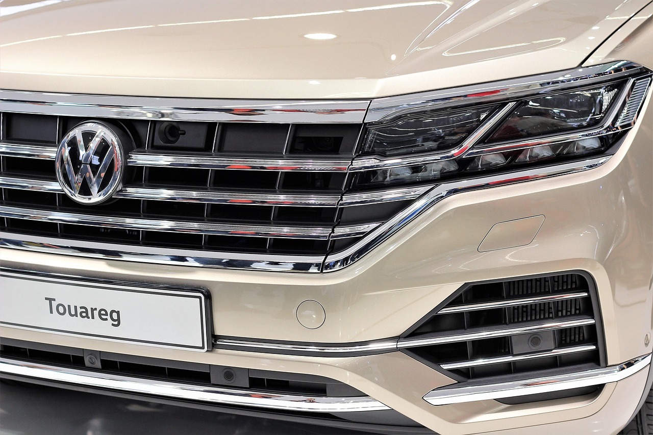 转弯半径5.1米，比宝马X5M还小一米，L8 Livis用硬件重新划分家用SUV