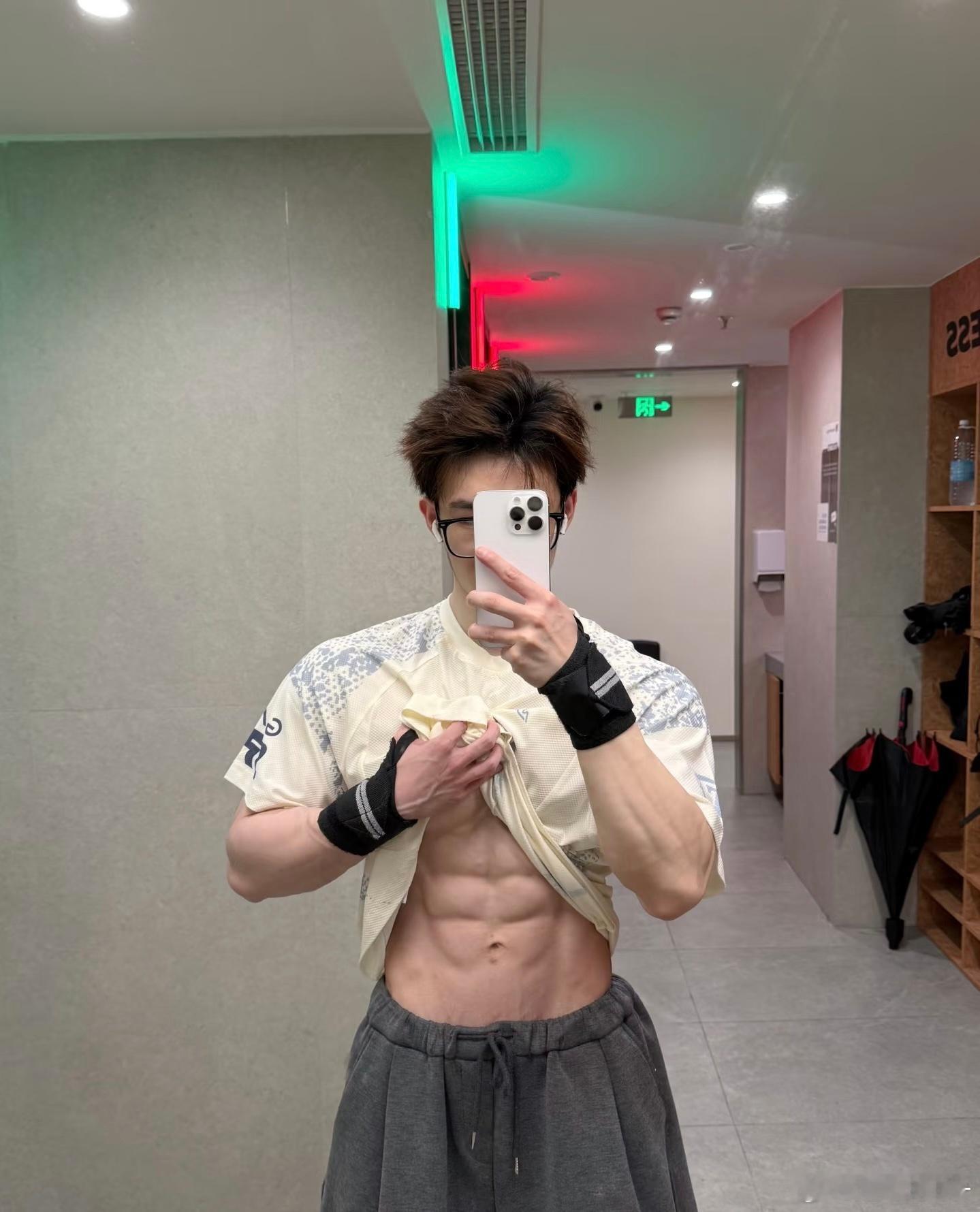 健身张宏涛