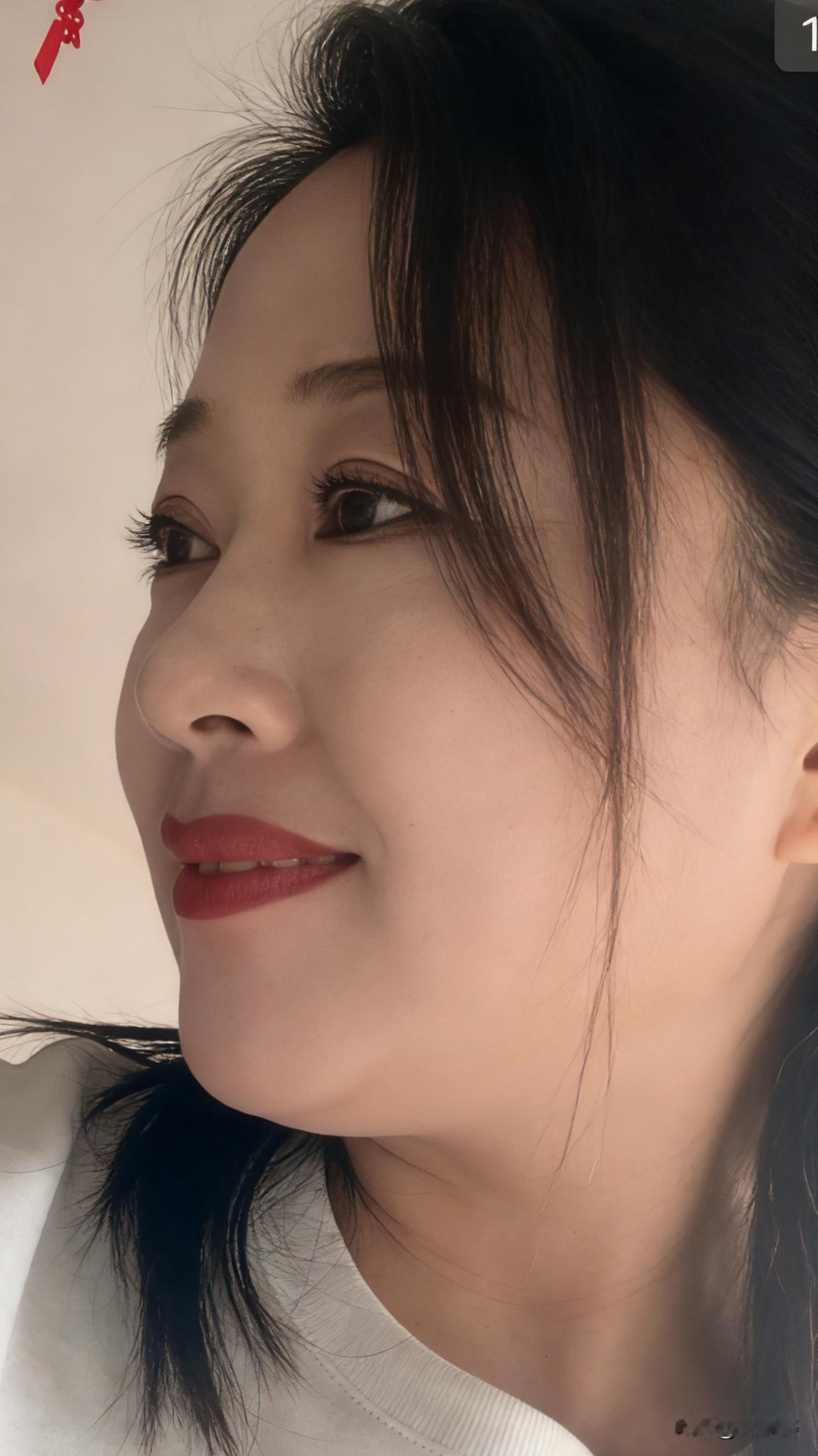 独行，是人生的必修课。
 
不必等谁同行。
路，本就是自己走出来的。
 
白天，