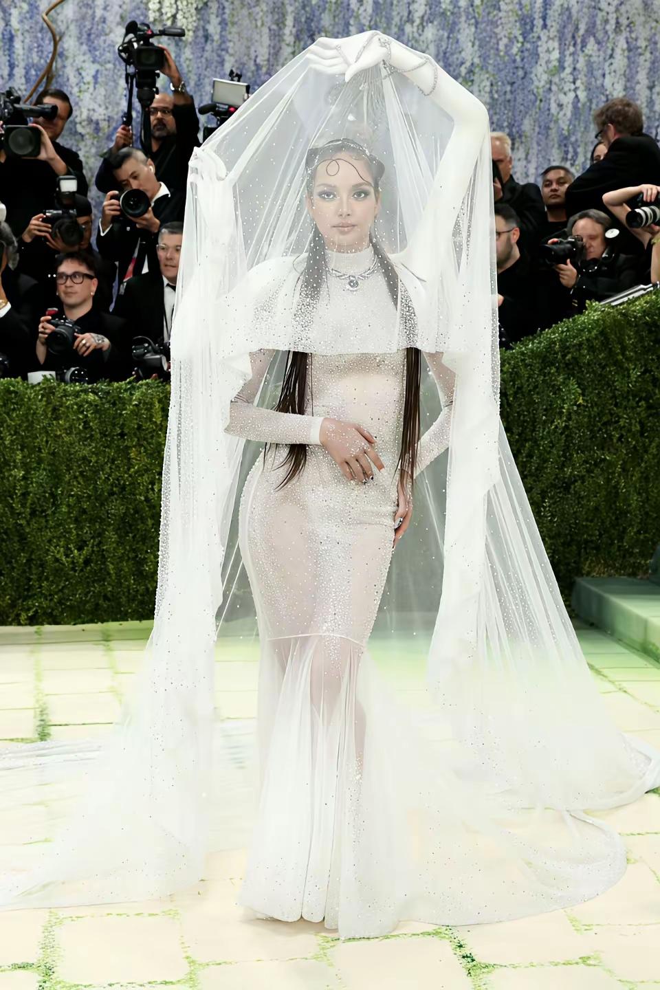 MetGala2026红毯是专门用来展示奇装异服的吗？实在是欣赏不来，设计师的脑