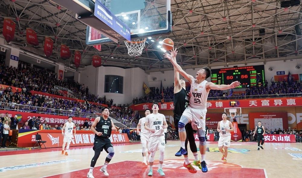 仅存的两支不败战队，他们到底强在哪里，为什么其他球队想赢他们一场那么困难，他们就