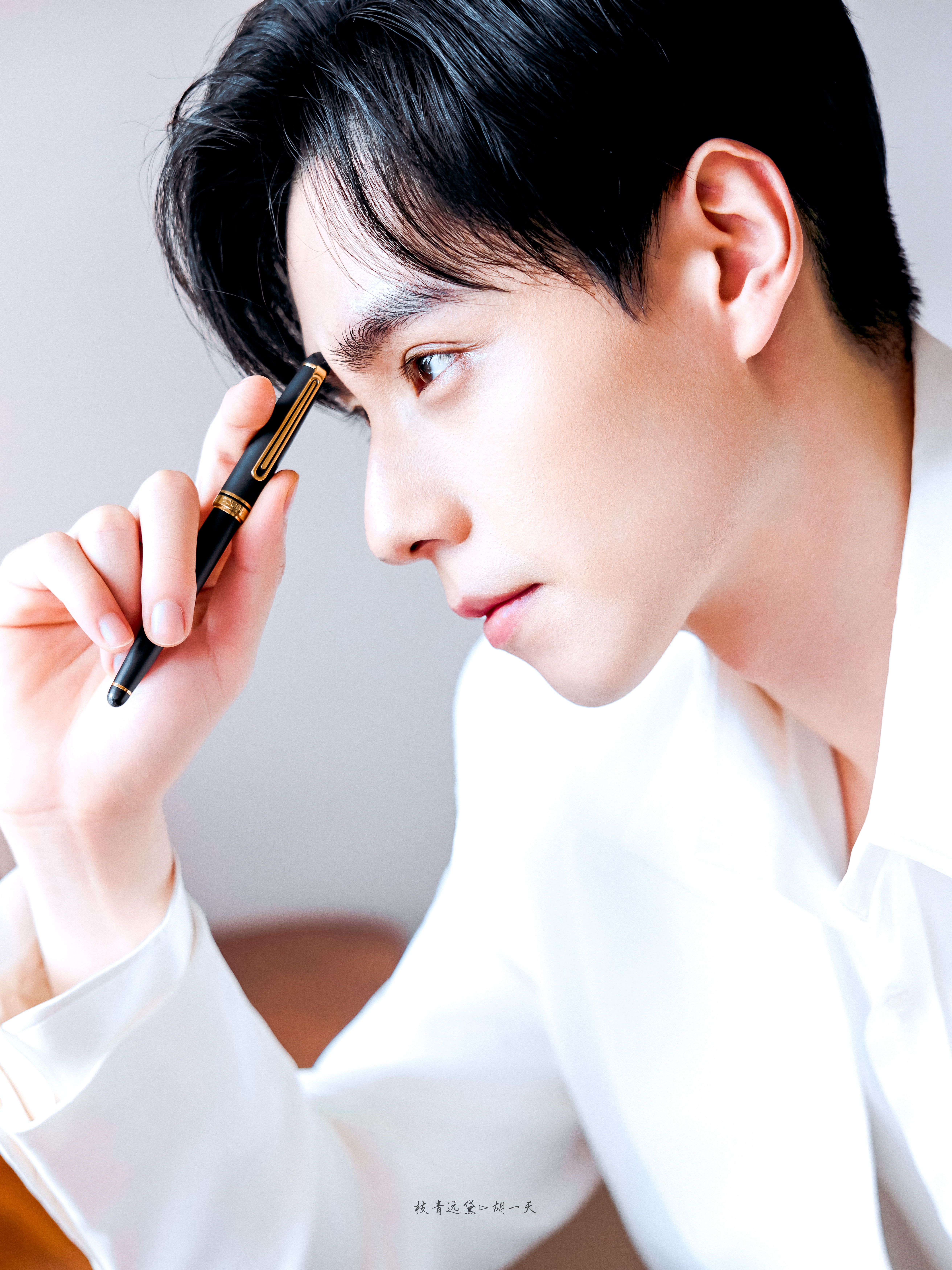 胡一天 胡一天 天才女友 胡一天江逾白 “属于你的光终会撒在你的身上，成功的彼岸