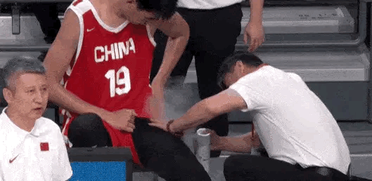 希望徐昕是硬伤，不要影响后续的个人计划啊。中国男篮vs塞尔维亚fmp中国男篮