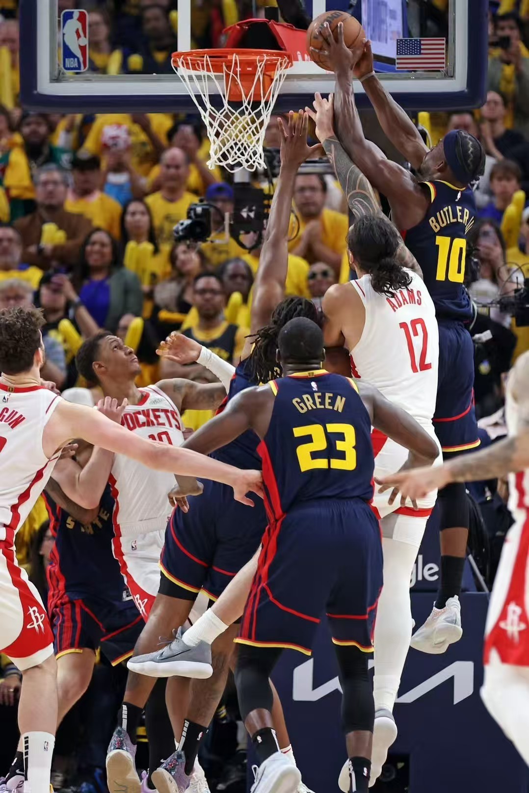 想念吉米的Day 64/⌛️（图片来自2025年4月29日对阵休斯顿火箭）巴特勒