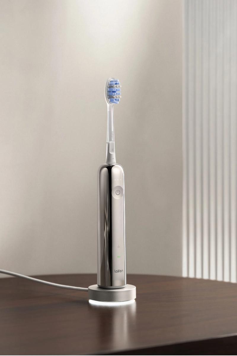 为什么你每天按时刷牙、刷得也很用力，牙缝依旧刷不干净？

原因其实很简单。你刷到