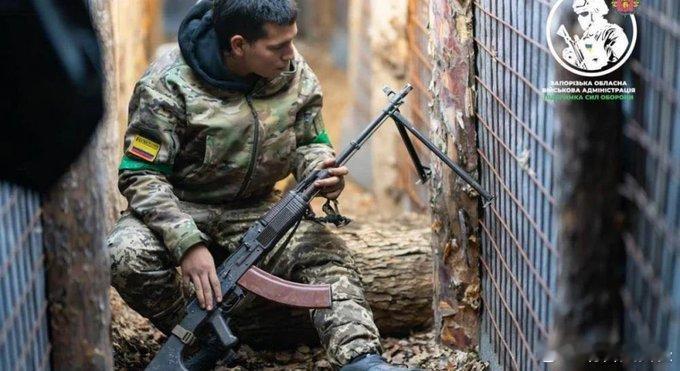 约七千名哥伦比亚人在前线保卫乌克兰：这在所有外国参战者中人数最多——英国广播公司