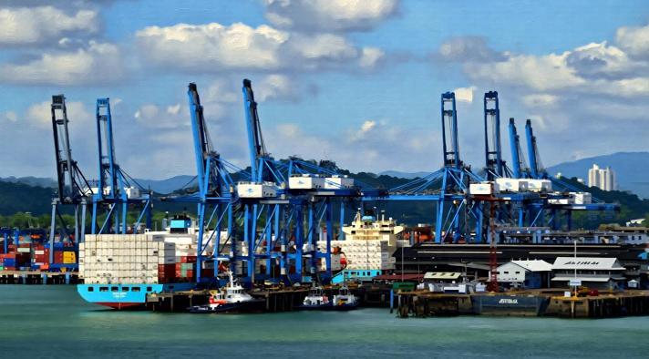 巴拿马把中国港口抢回去，23天就瘫了，总统直呼“请放过”！
前阵子巴拿马干了一件