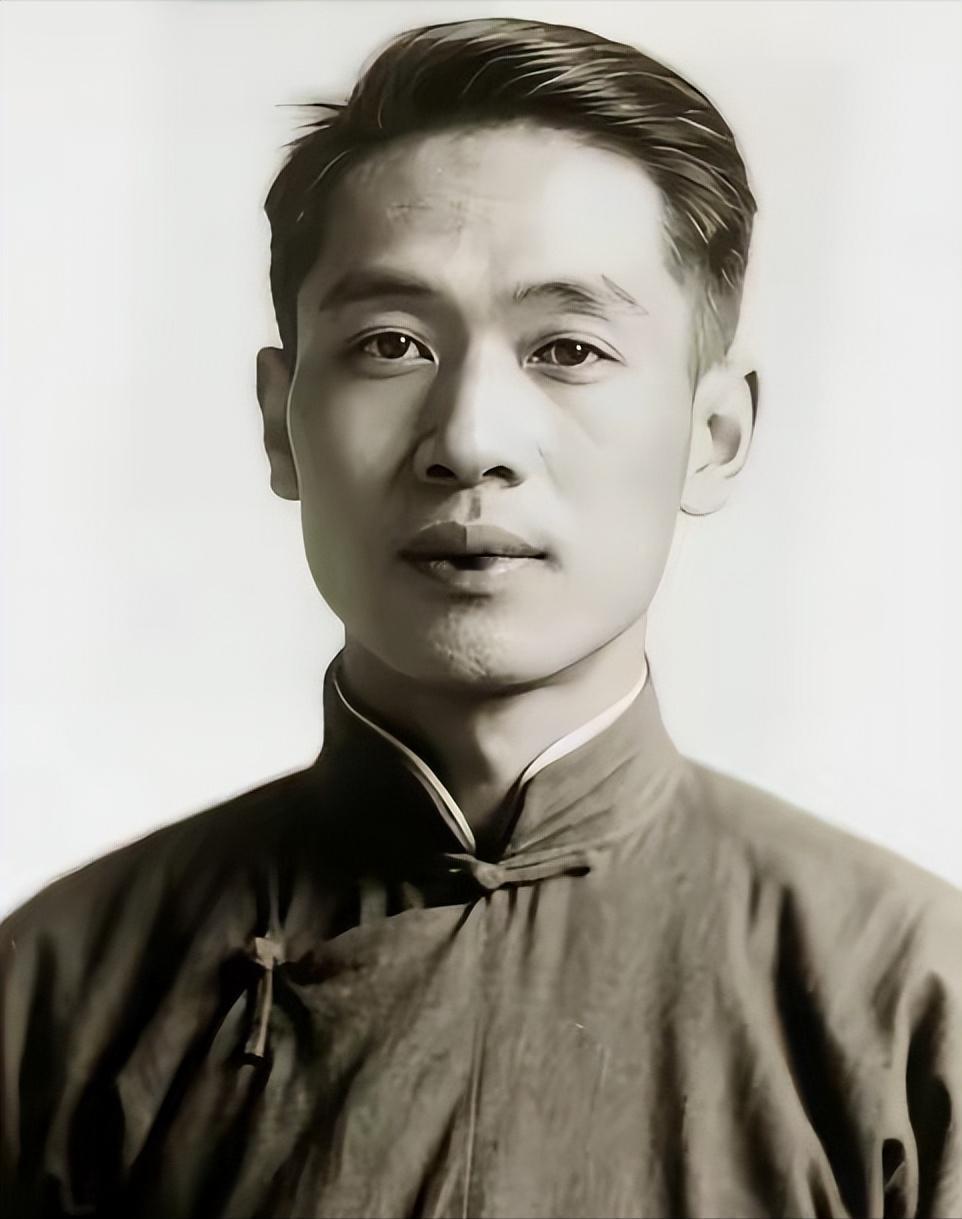 1930年，地下党员傅有智被捕，敌人把他带到了海滩，连开5枪，枪枪命中，谁知，等