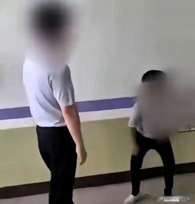 以暴制暴不可取！贵阳这位单亲爸爸的做法，心疼但不支持，法律也给出了明确答案。
