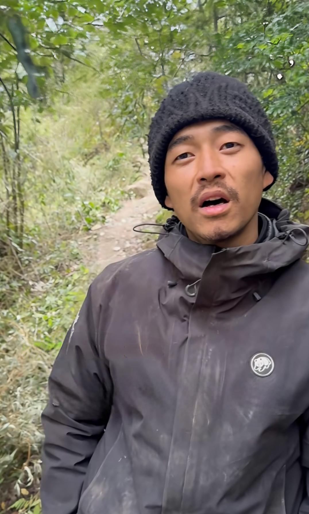 七星山荒野求生决赛的第十天
文车车竟然决定退赛
有人问他，为什么今天今天要下山呢