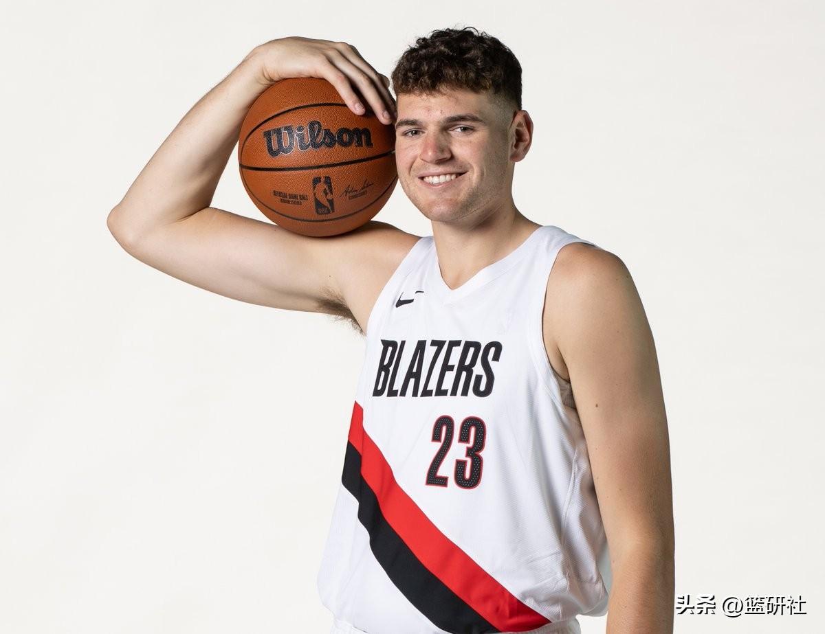 2024级整体天赋不高，但出了四大中锋

榜眼萨尔:16.9分7.5板2.6助2