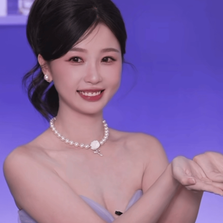 虞书欣直播宝宝你是一个香香软软的小蛋糕[哇][哇][哇]虞书欣[超话] ​​​