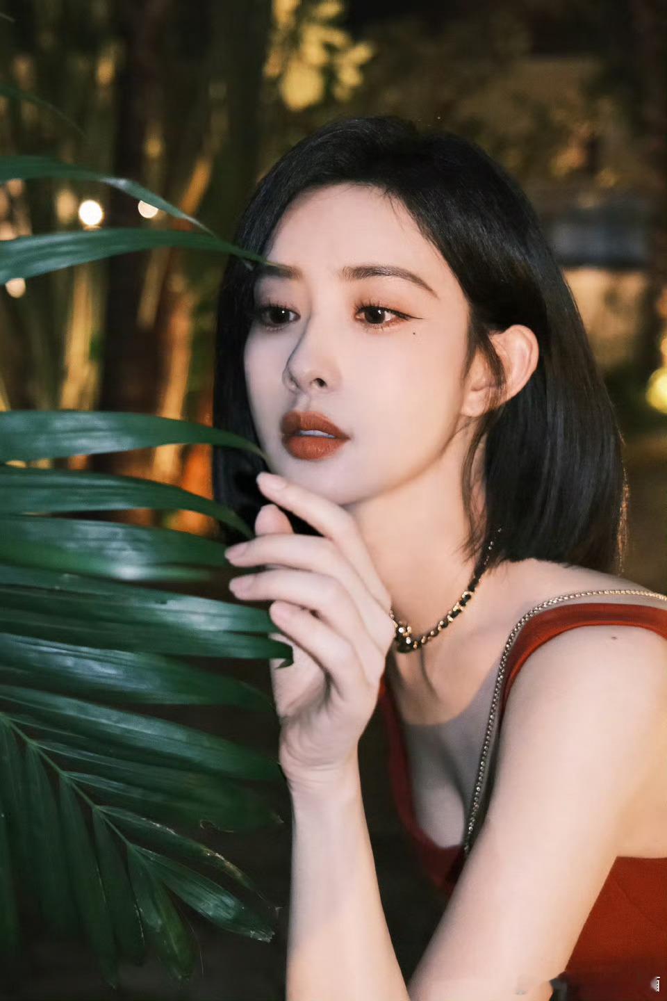 向全世界安利孟子义 mzy 孟子义 “对你的爱像循环播放的电影 从未停止”  ?