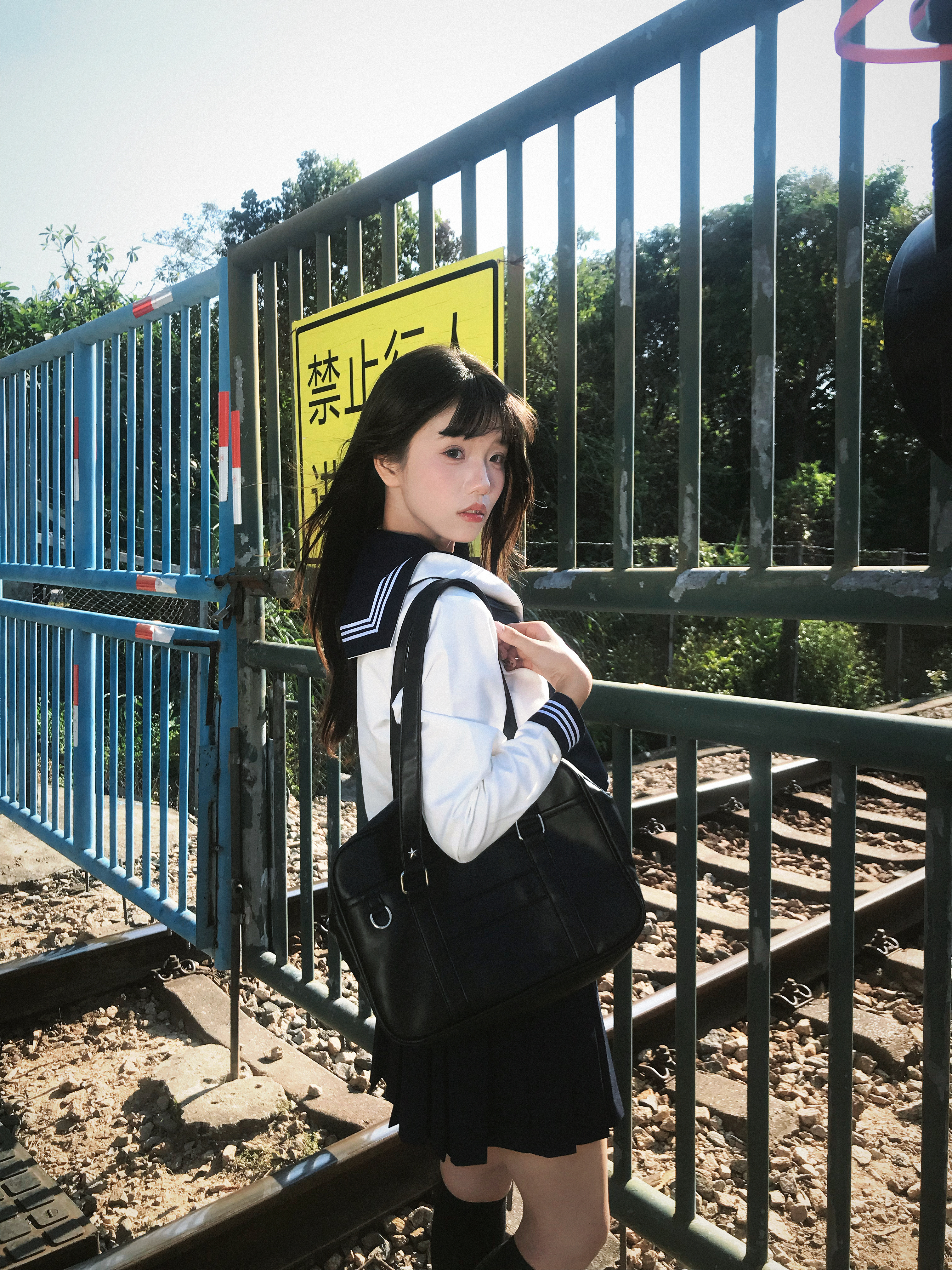 变黑局:¯ᯅ¯: 
