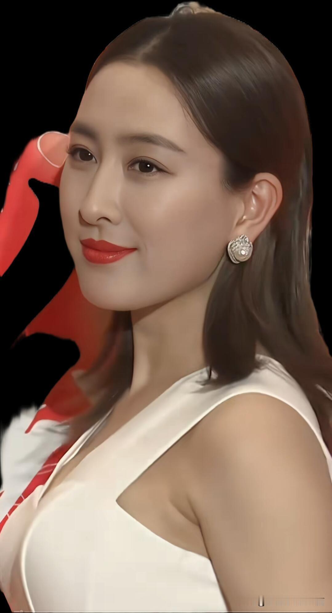 两位女演员颜值都差不多，没有谁更漂亮，你觉得演技上看谁会更胜一筹？马苏的代表作有