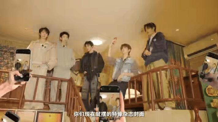 十个勤天五个魔童闹乐园谁懂啊！五个人一出场就像魔童降临！在爱奇艺乐园唐诡街区疯玩