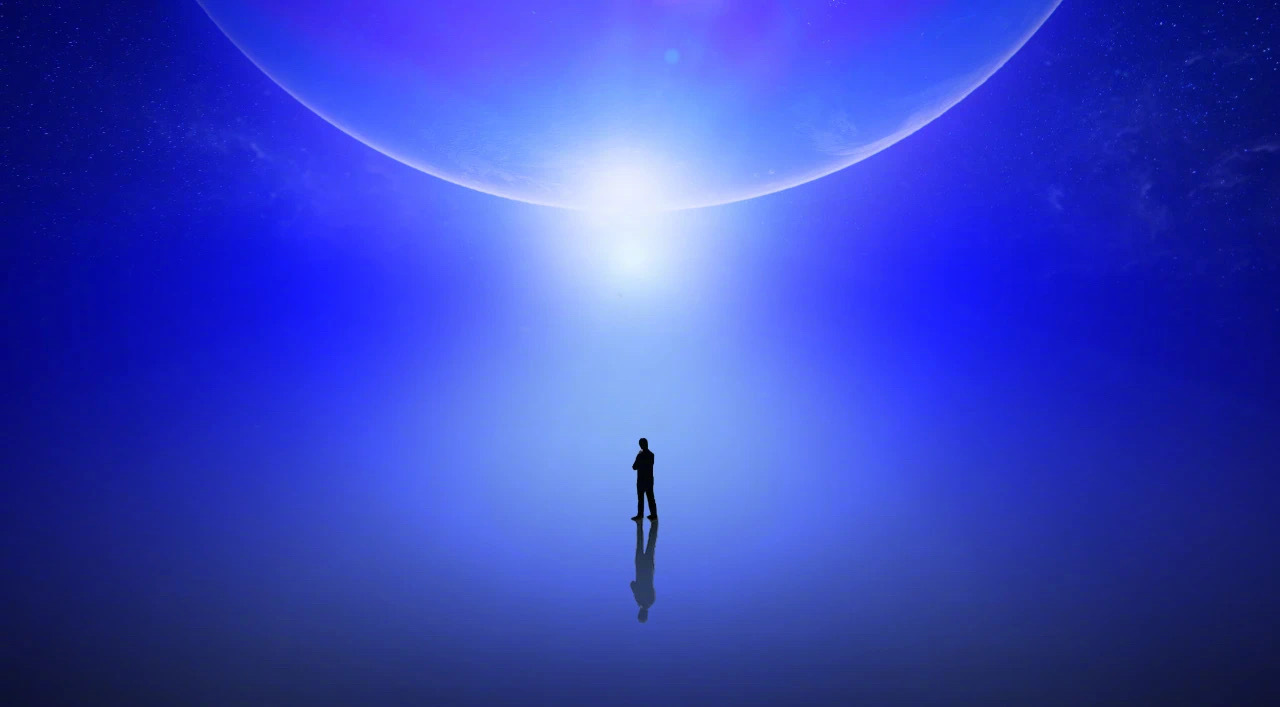 接纳一切，敞开了心扉去感受正在发生的一切，然后把感受到的一切转化为精神上的满足感