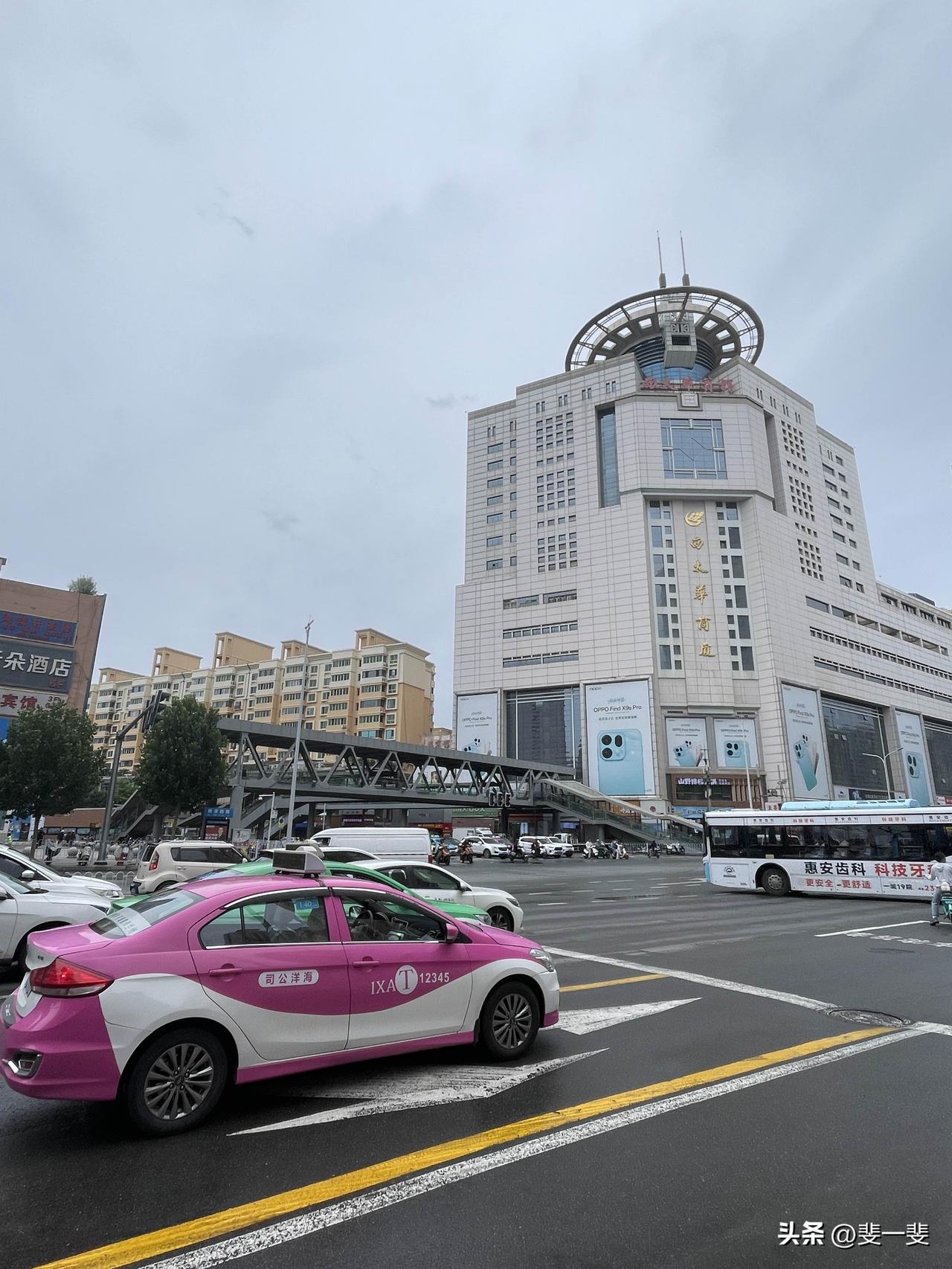 兰州轻旅居日常
在兰州居住有很多天了，
出行喜欢公交或者地铁和网约车，逛市中心很